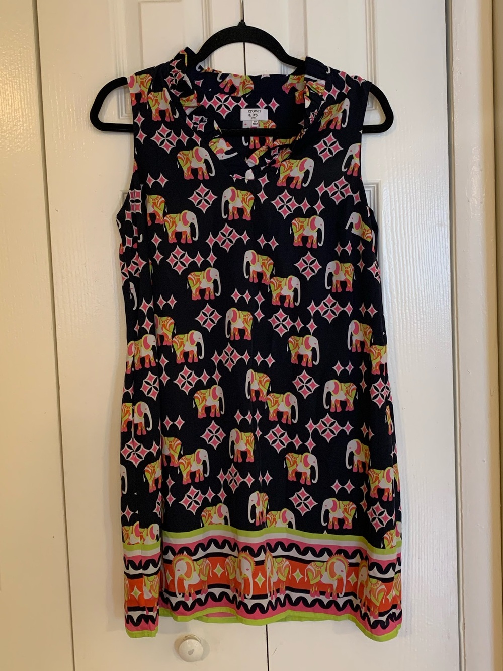 Sleeveless Navy Elephant Print Shift Dress - Multicolor size 6